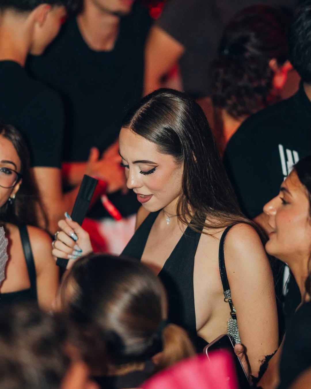FRIYAY — Reggaeton, Hip‑Hop & Top Hits (Main room)