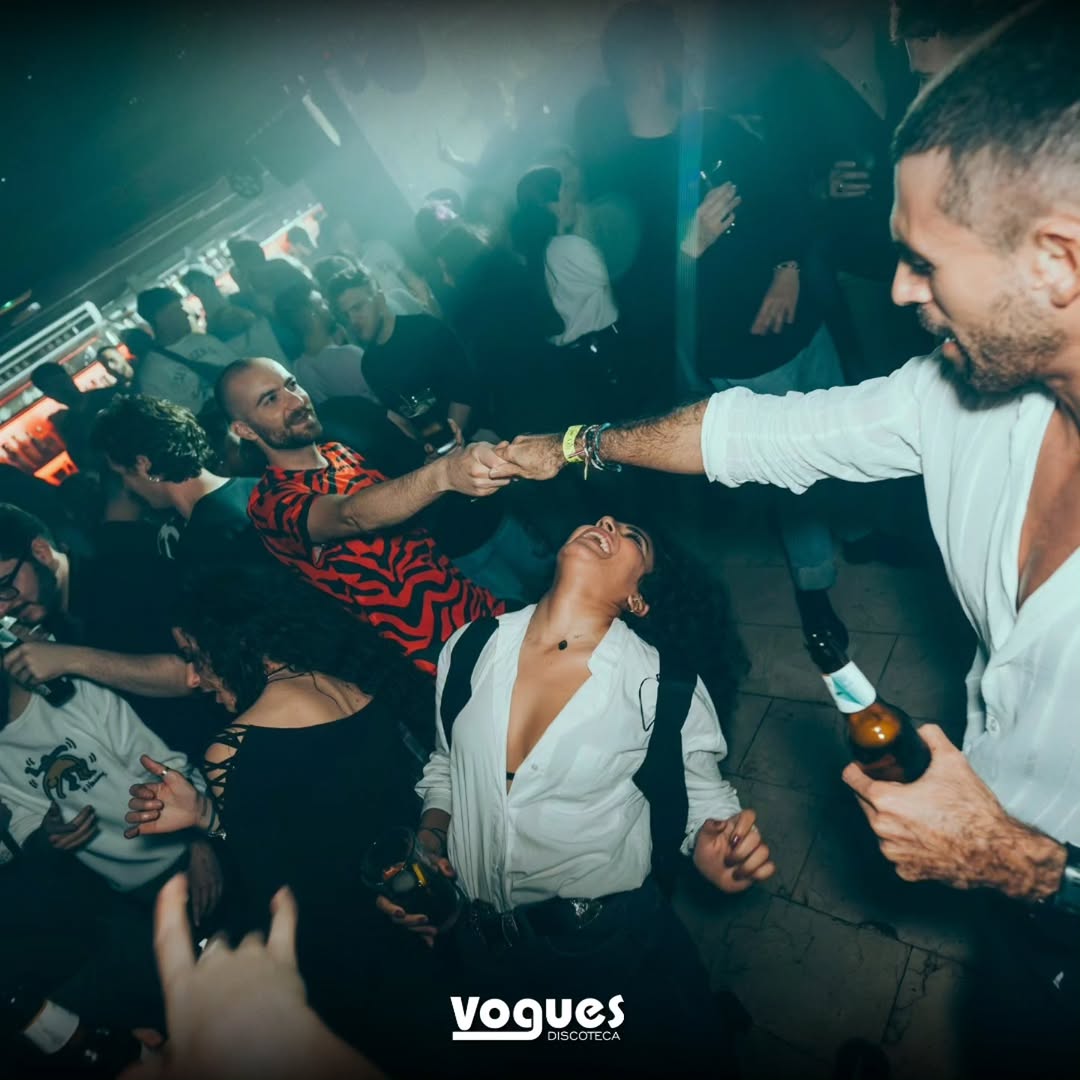 Free entry every night (Vogues)