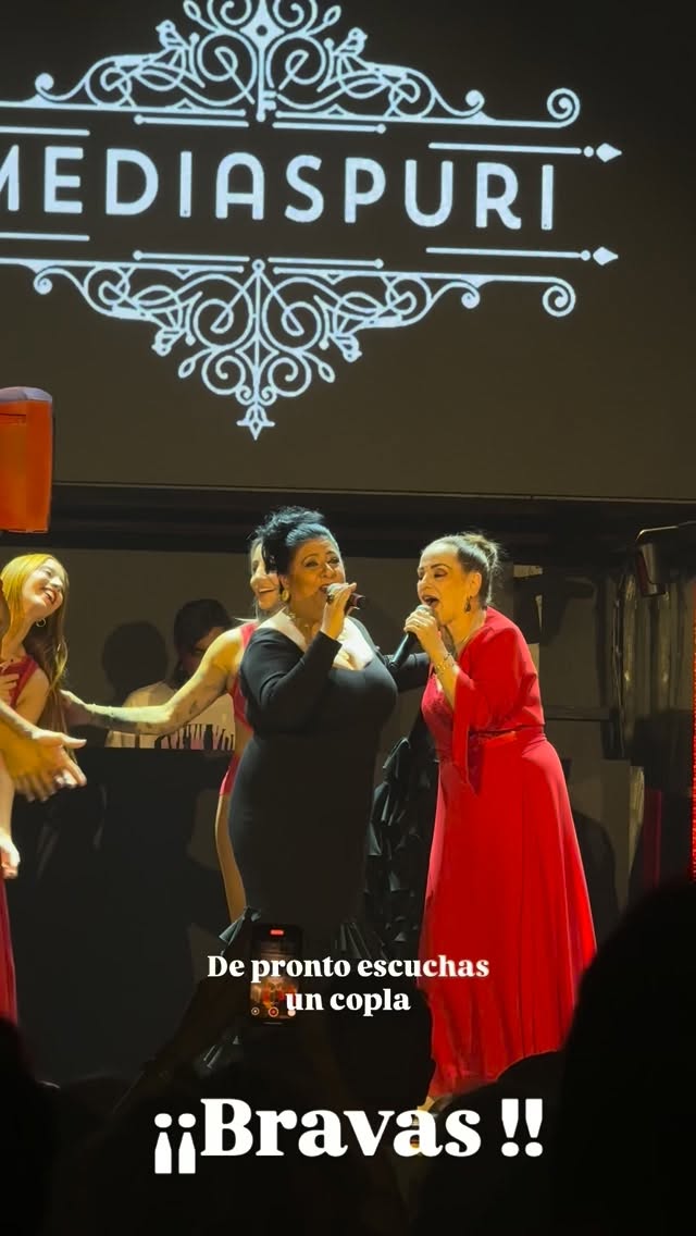 Live copla: @taniallinares, @irichenca, @julsypunto & @anasirventm