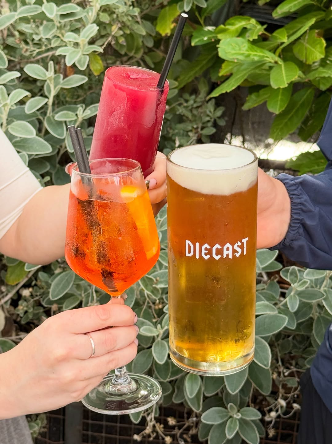 Happy Hour — pints & frozen daqs