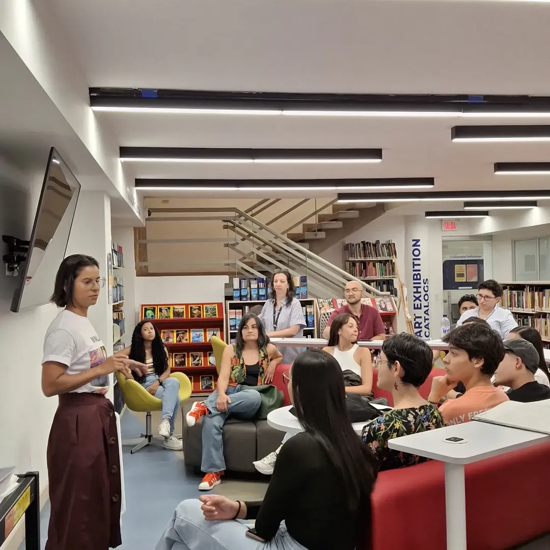 Conversation club — Biblioteca MAMM