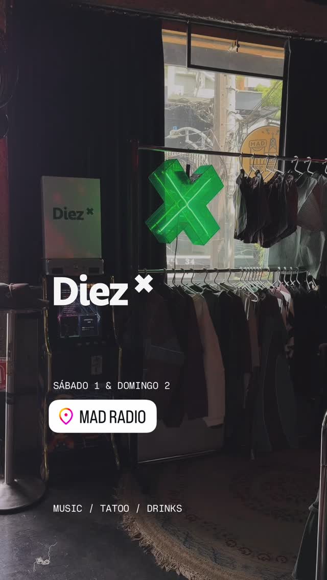Diez×